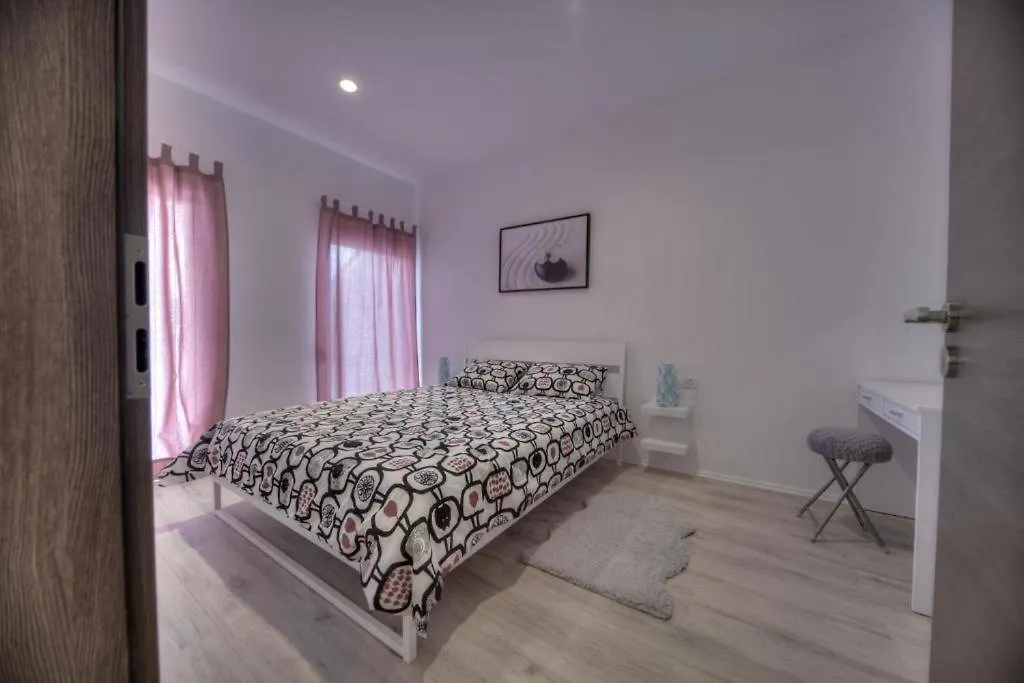 Apartments Estelle Pula Croatia