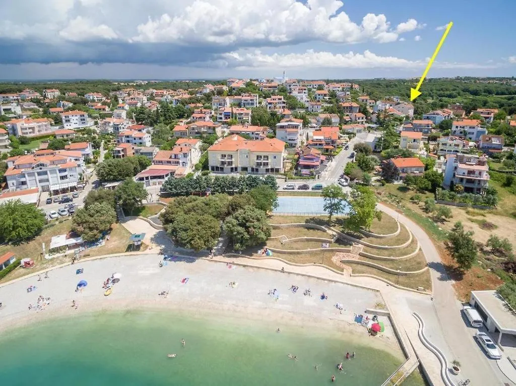 Apartments Estelle Pula