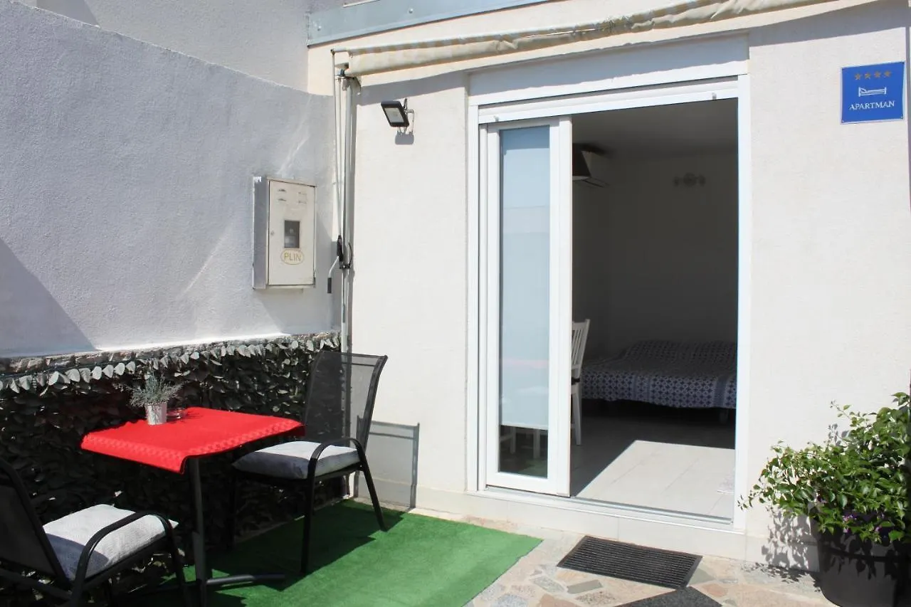 Apartments Estelle Pula Croatia